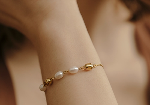 [LOUISE DAMAS]Lise_pearl bracelet