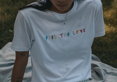 [OLIVE AND FRANK]Feel the Love Tee
