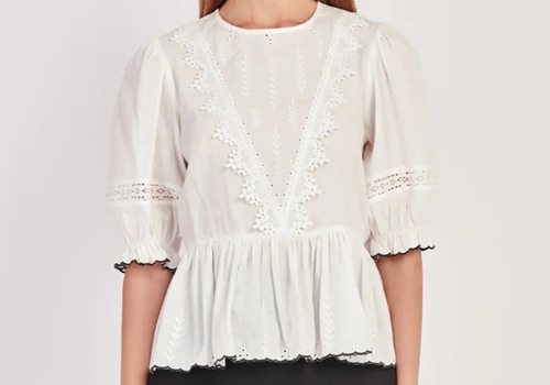 [ENGLISH FACTORY] EMBROIDERED BLOUSE WITH SCALLOPED HEM